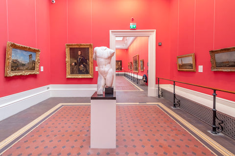 Dublin Museum, Statue and Paintings